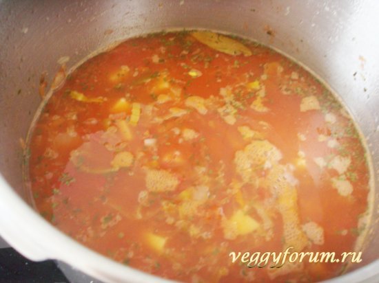 Борщ постный с фасолью и кокосовым молоком.