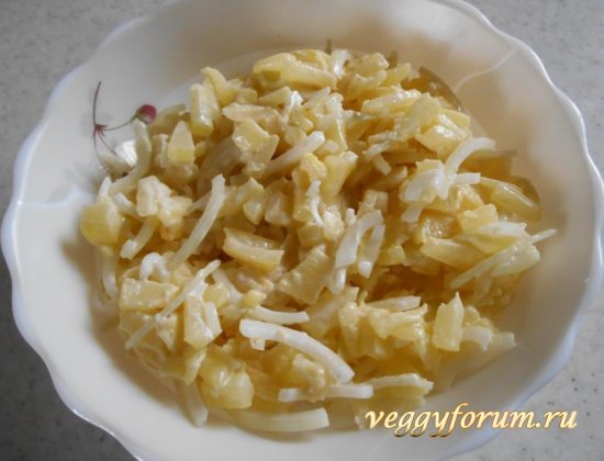 Нежно-пикантный салат из кабачков