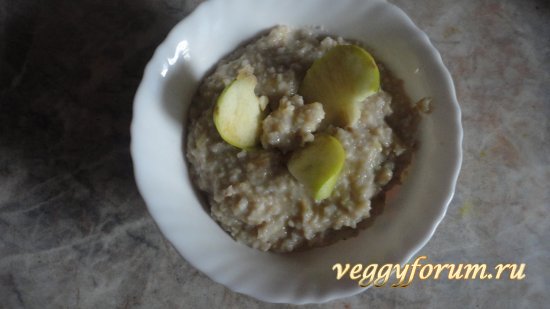 Овсяная кашка с печеными яблоками