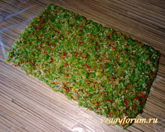Рулет из кокосовой стружки и кэроба