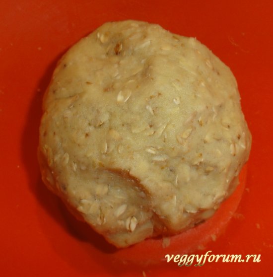 Хрустящий пирог с яблоками и орехами