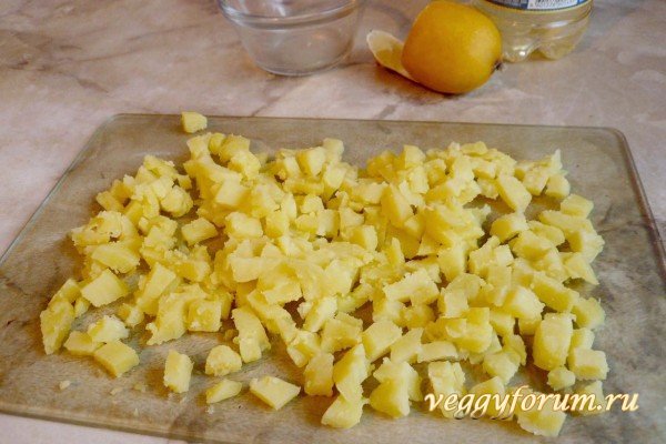 Салат с грибами и цветной капустой