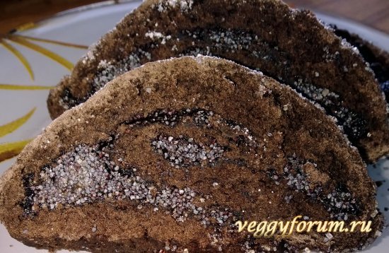 "Шоколадный" рулет с маком (постный)