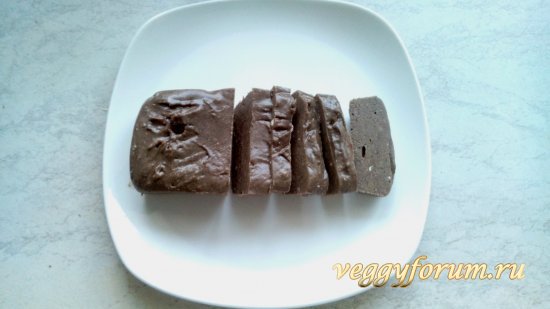 Индийская сладость Бурфи с кэробом