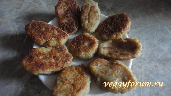 Оладушки из овсяной каши с яблоком