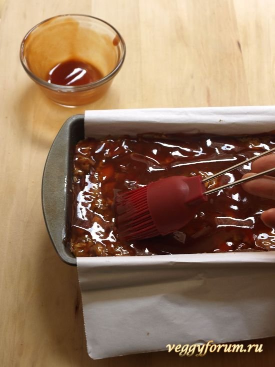 Чечевичный хлеб с овощами