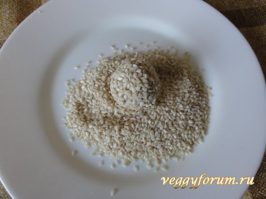 Шарики с бананом, творогом и овсянкой