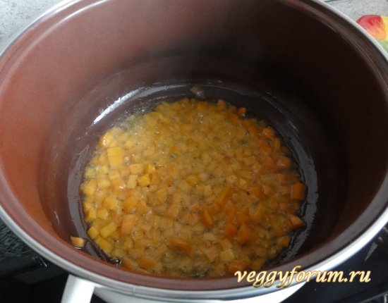 Суп из редьки с соленым огурцом