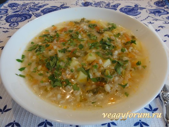 Суп из редьки с соленым огурцом