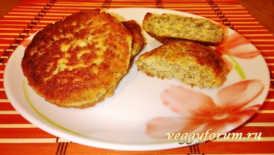 Котлеты из чечевицы с манной крупой
