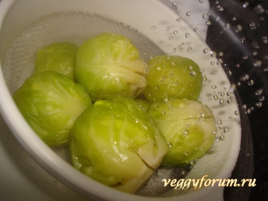 Брюссельская капуста маринованная.